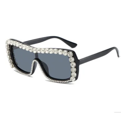 

New Style Diamond Studded Personalized Catwalk Ladies Brand Sun Glasses Fashion Dark Lens Square Sunglasses For Women, Picture shows