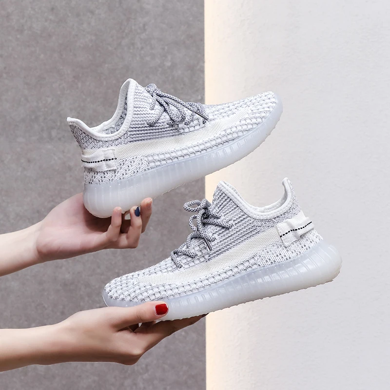 

Wholesale ladies yezzy shoes fashion sport walking women's custom yeezy sneaker white Zapatillas De Deporte shoe for female, 4 colors