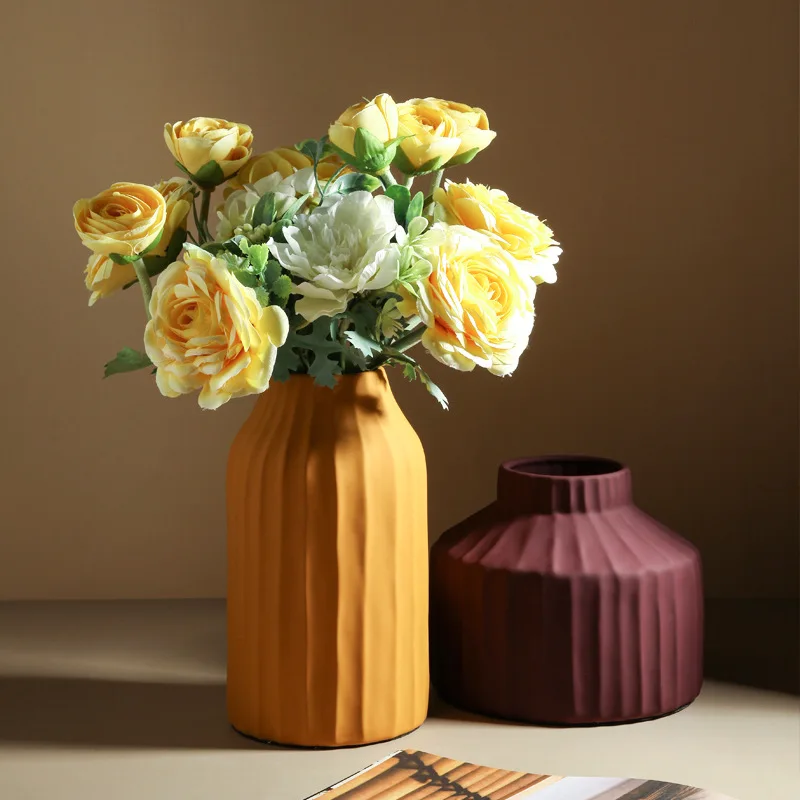 

Hot Sale Popular Nordic Morandi Crafts Origami Ceramic Vase Dried Flower Flower Arrangements Porcelain Vases For Home Decor, Army green/red