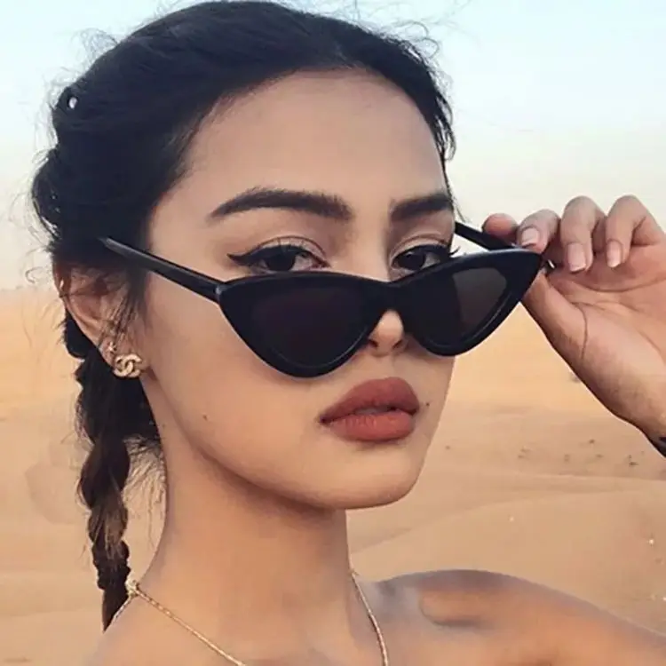 

Hot Selling Retro Triangle Cat Eye Sunglasses Lady Sexy Sun Shades Eyewear Small Cat Eye Women Sunglasses, Picture color