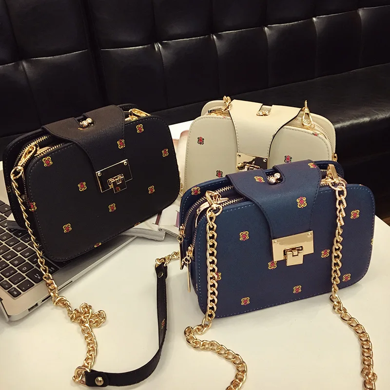 

Small Square Bag Female Chain Clip Printed Lock Shoulder Diagonal Bag