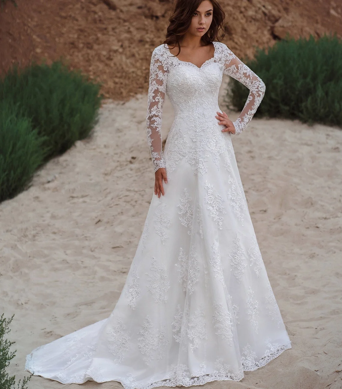 

11569# Corse Back V-Neck Lace Sweep Train Long Sleeve A-Line Bohemian Sweep Train Wedding Dress Wedding Gown Bridal Gown