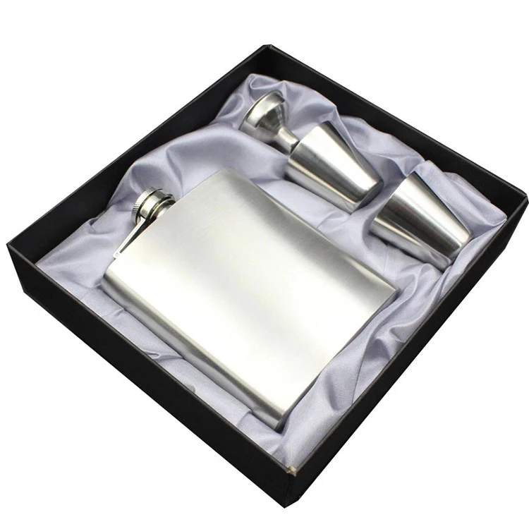 Hip Flask Gift Set (9).jpg