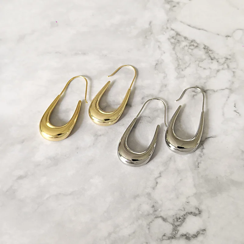 

European Hotsale Chunky Geometric U Shaped Hook Earrings 18K Gold Plating Metal U Shape Earrings