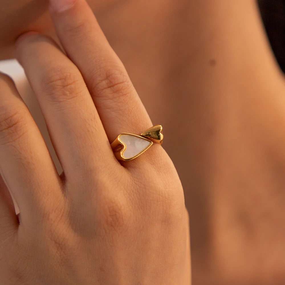 

J&D Custom Unique Ring Stainless Steel 18K Gold Plated Fashion Jewelry Shell Heart Rings For Women