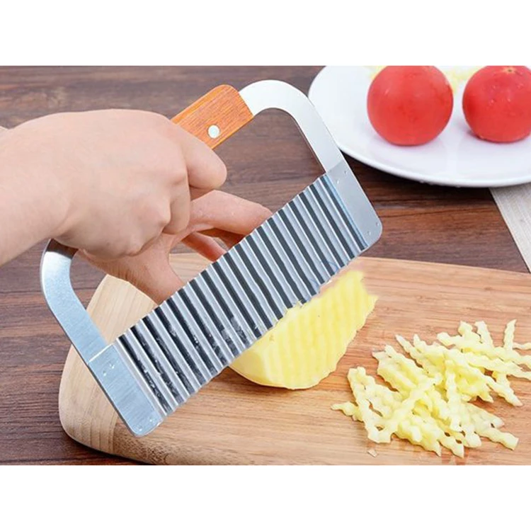 Amazon Top Seller 2018 Stainless Steel Wave Cutter Wooden Handle Potato Vegetable Fruit Cut Flower Knife French Fries Cut Knife