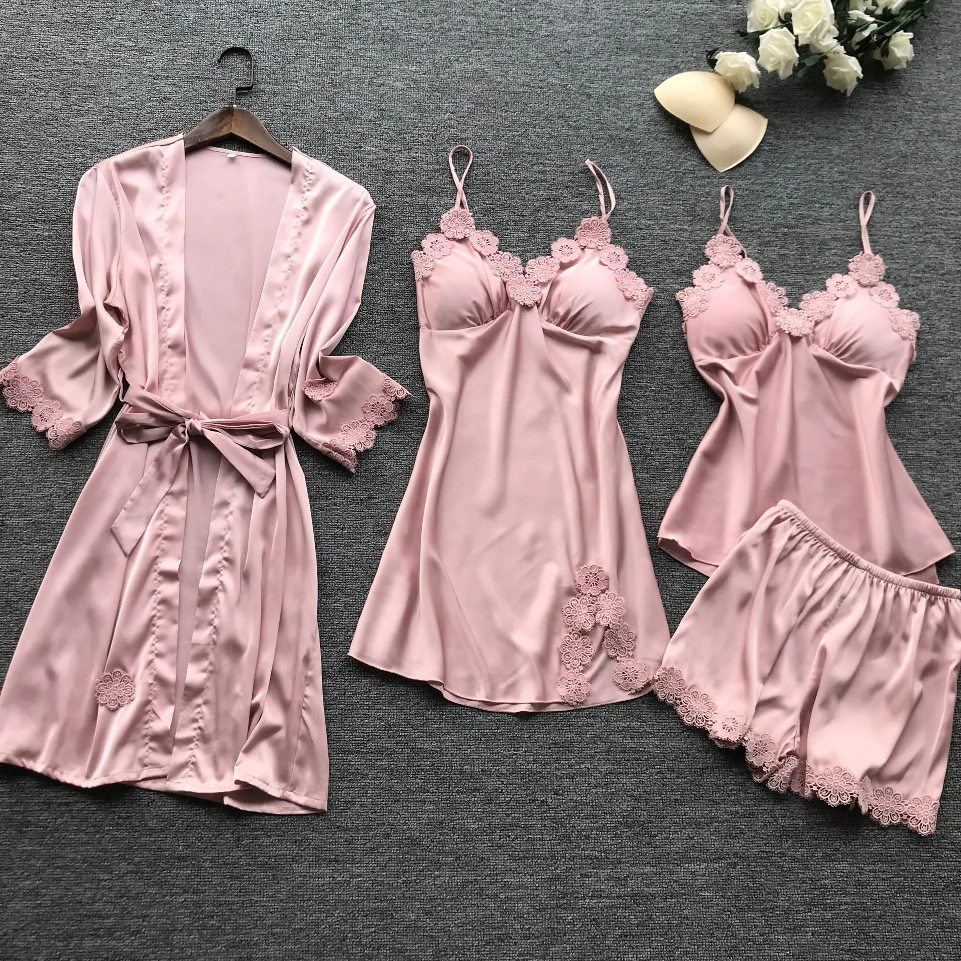 

Wholesale Women Four Pieces Lace Sleepwear Elegant Silk Satin Pajamas Set 4 Pieces Women Home Wear