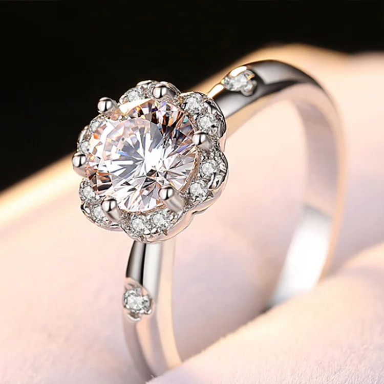 

New Design Flower Shape 925 Sterling Silver One Carat Moissanite Diamond Wedding Ring