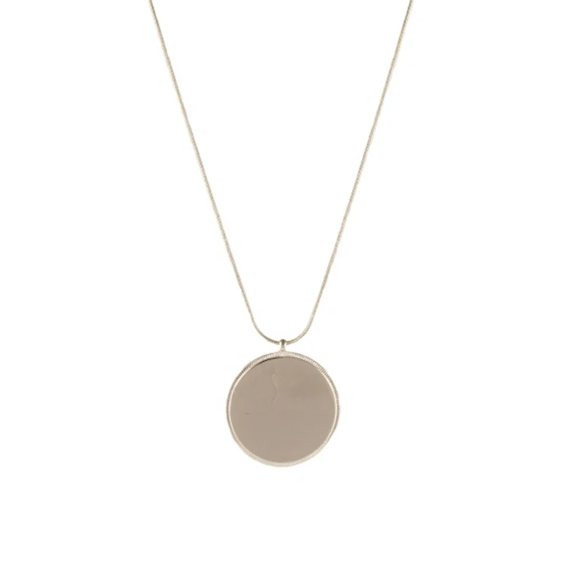 

Sumando 2022 trendy silver round disc pendant necklace for women