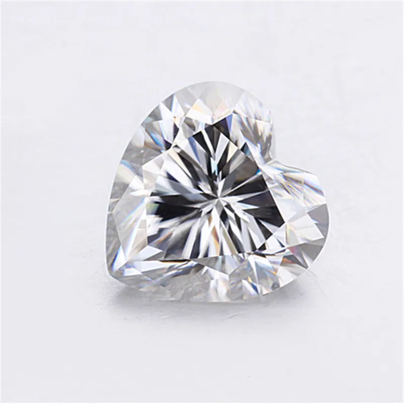 Wholesale Heart Cutting Moissanite Fancy Shape  1CT 2CT 3CT 4CT 5CT  D/VVS Loose Moissanite Gemstone for Jewelry