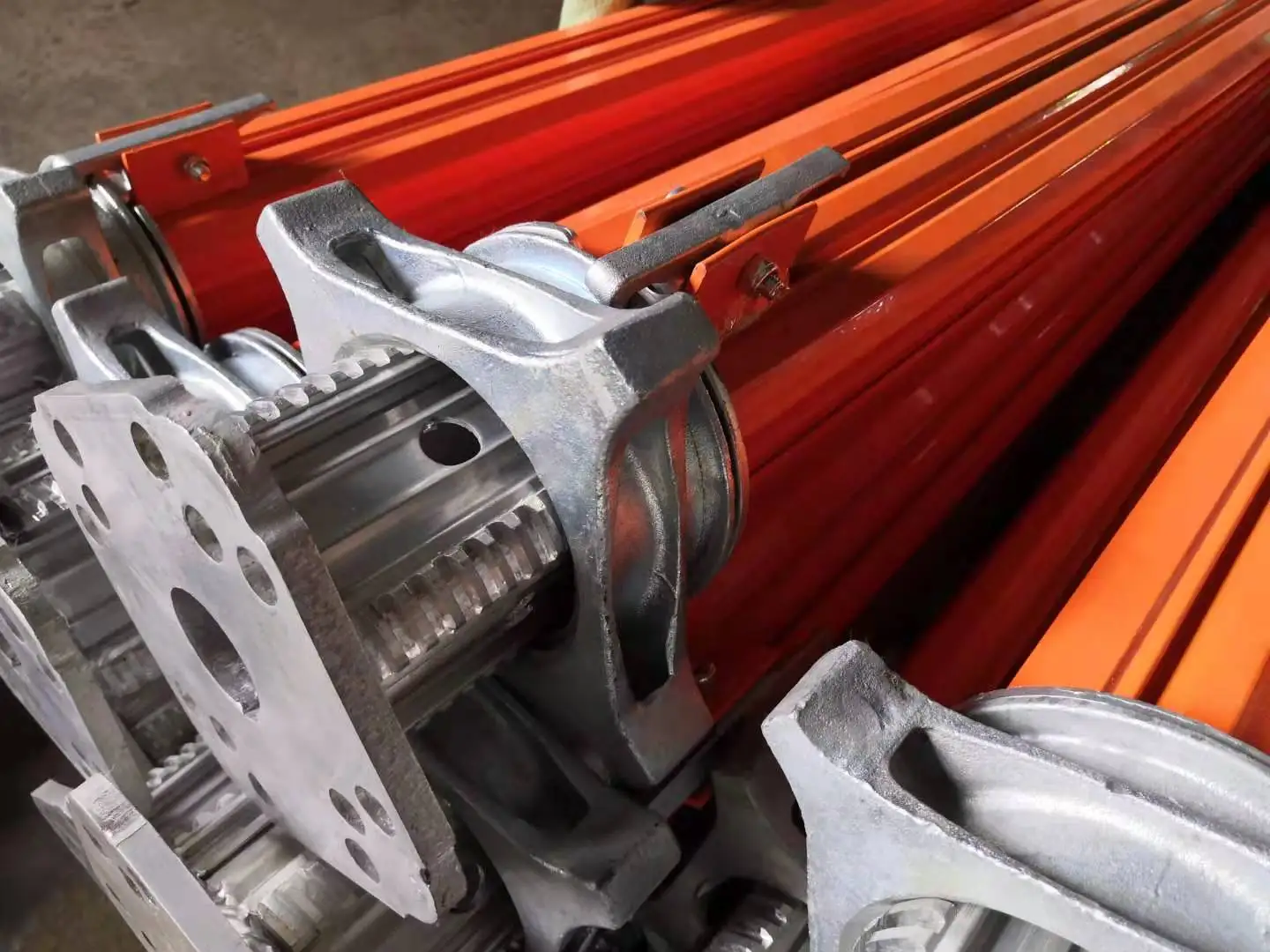 High Quality Scaffolding Adjustable Quad Aluminium Post Shore For Sale