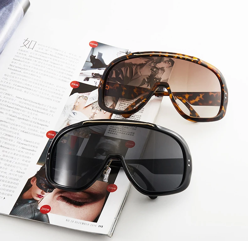 

2021 Big Black Frame Wholesale New polarized light Shades Face Glasses Oversized Vintage Sunglasses