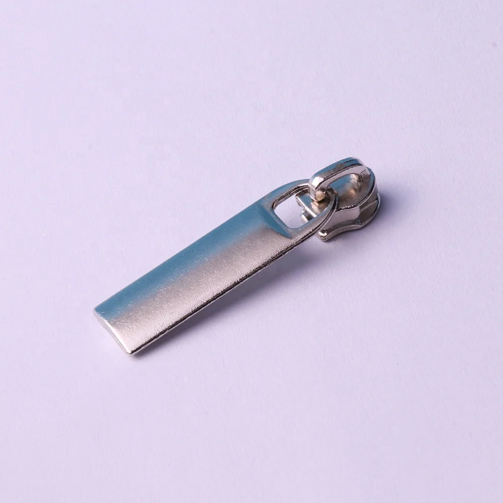 

YUANXING Professional Factory Direct Sales Multi-type Zipper Head Handle Metal Logo Zipper Clothing, Custom made