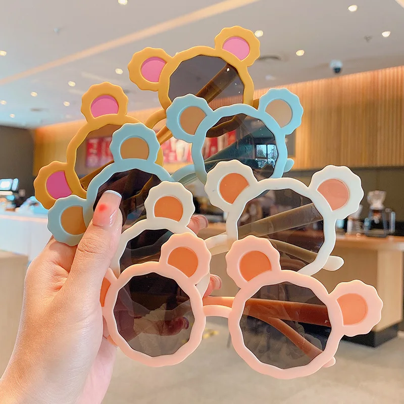 

Newest Children Cute Cartoon Bear Sunscreen Sunglasses Summer Little Girls Fashion Glasses Trend Baby Sunglasses, As the picture shows