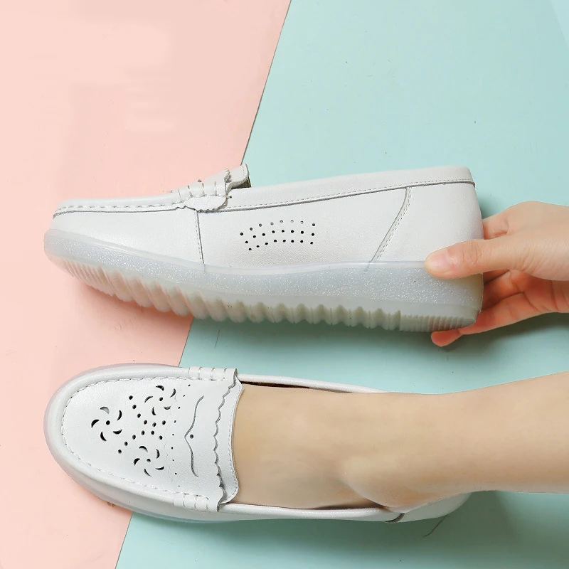 

Fashion White Flat Nursing Shoes Soft Sole Medical Shoes for Females