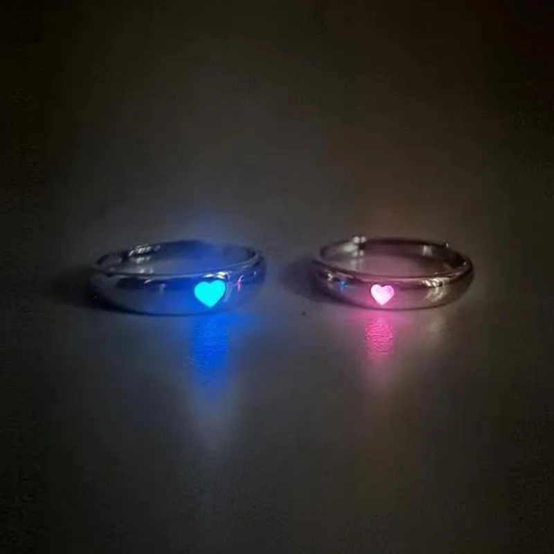 

Newest Fashion Design Adjustable Couple Rose Hermosa Luminous Heart Ring Open Friendship Blue Noctilucent Love Ring Jewelry