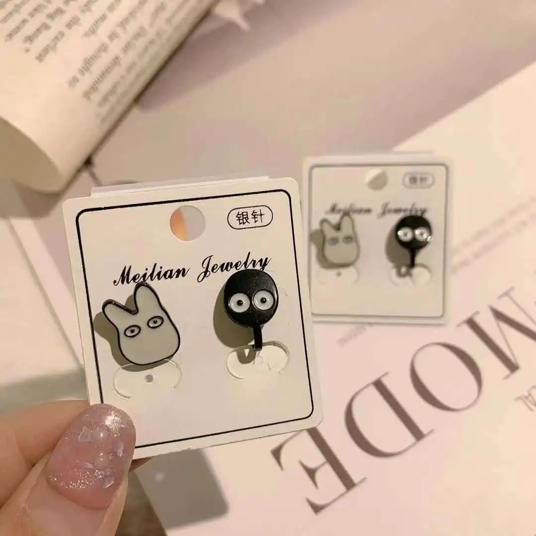 

OUYE New creative cartoon asymmetric monster earrings simple cute personality alloy earrings girl geometric cute ear jewelry, Golden/silver