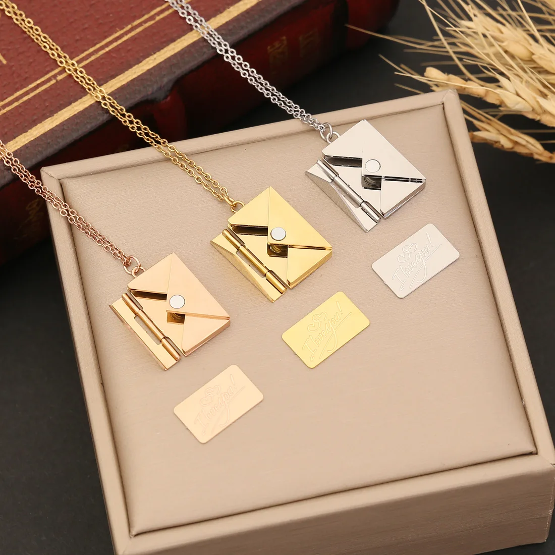 

Nabest Letter Pull Photo Pendant Love You Message Couple Jewelry PVD Stainless Steel Envelope Locket Necklaces