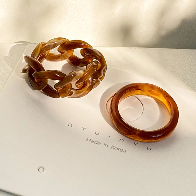 

Dvacaman 2021 Luxury Vintage Handmade Round Acrylic Chain Ring For Women Transparent Resin Rings Set 2 Pieces Set Jewelry