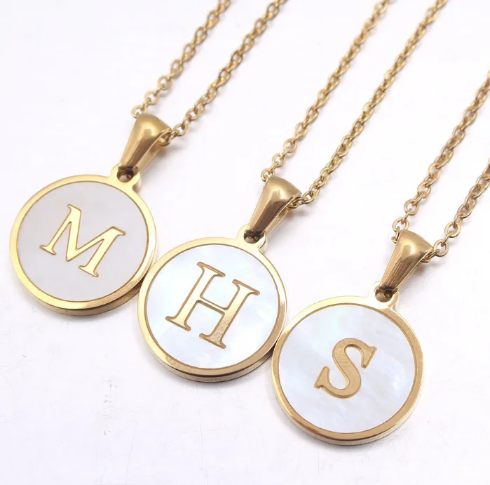 

Wholesale Stainless Steel Jewelry Gold Plated Round Shell Letter Pendant Necklace Initial Jewelry