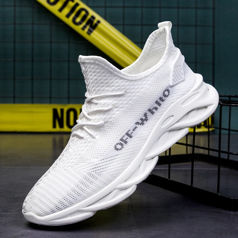 

2021 new trend men's shoes lightweight wear-resistant running shoose shoes