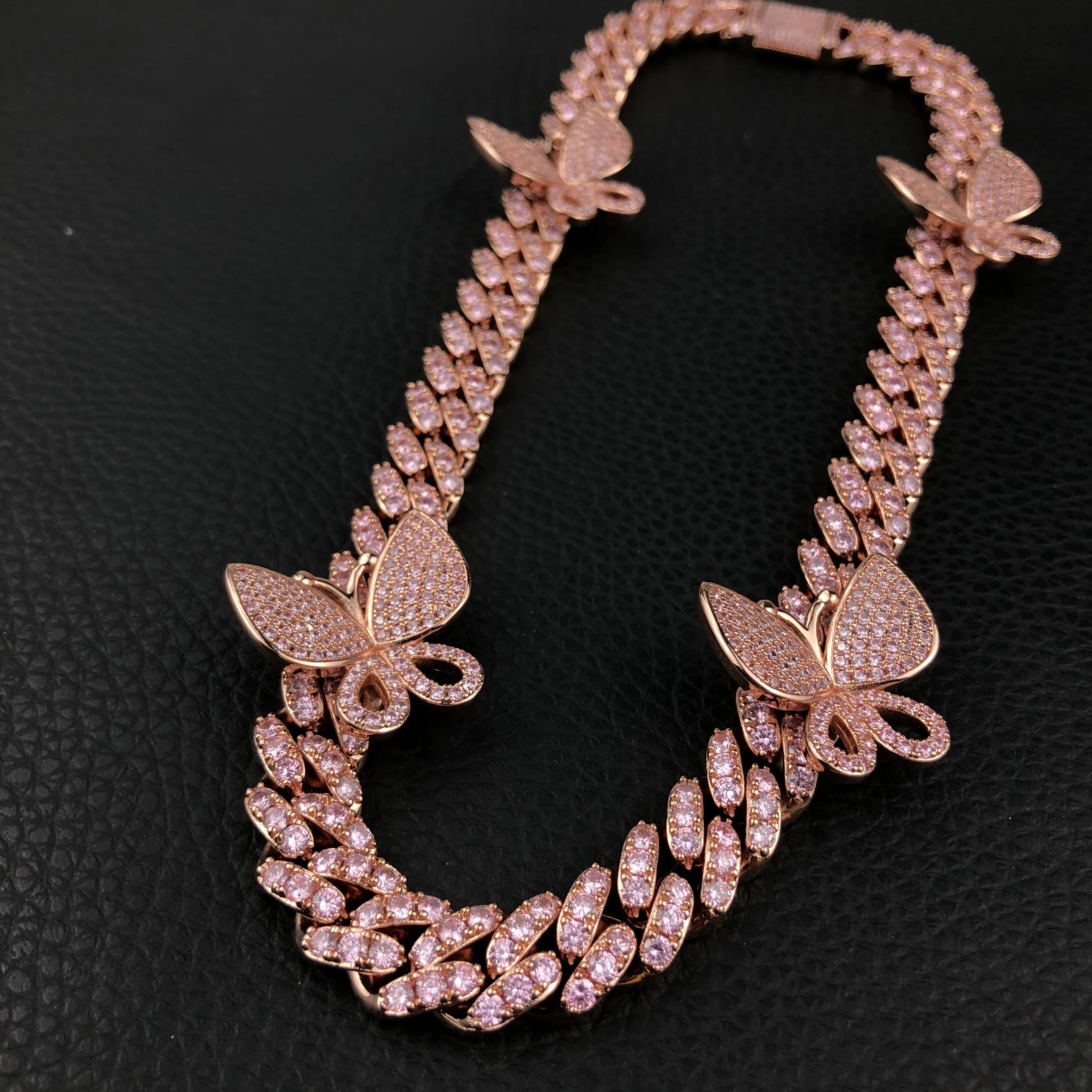 

Hip hop women's jewelry best selling Pink Butterfly Necklace