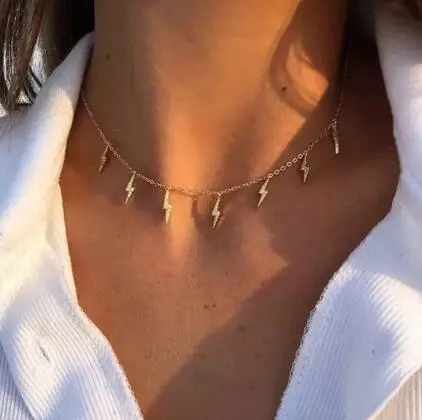 

Lightning Shaped Gold Pendant Necklace Adjustable Necklace for Women