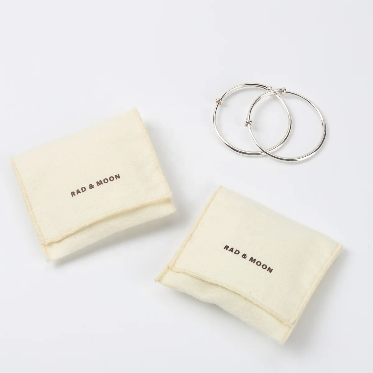 

Custom Logo Printing Cotton Flannel Jewelry Gift Bag Jewelry Envelope Pouch