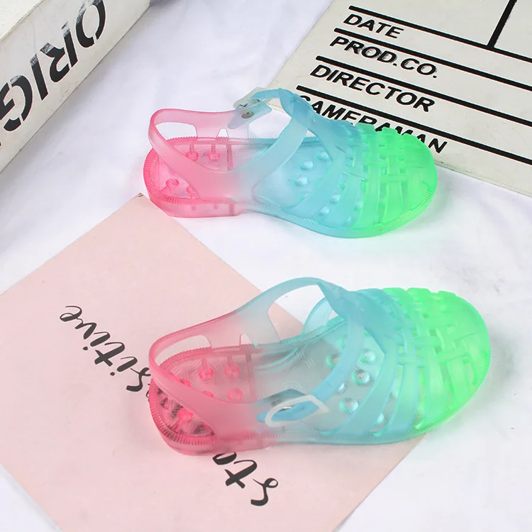 

Wholesales kid toddler flat breathable fishermen roman mixed colorful beach comfortable grass jelly rubber sandals, Photos