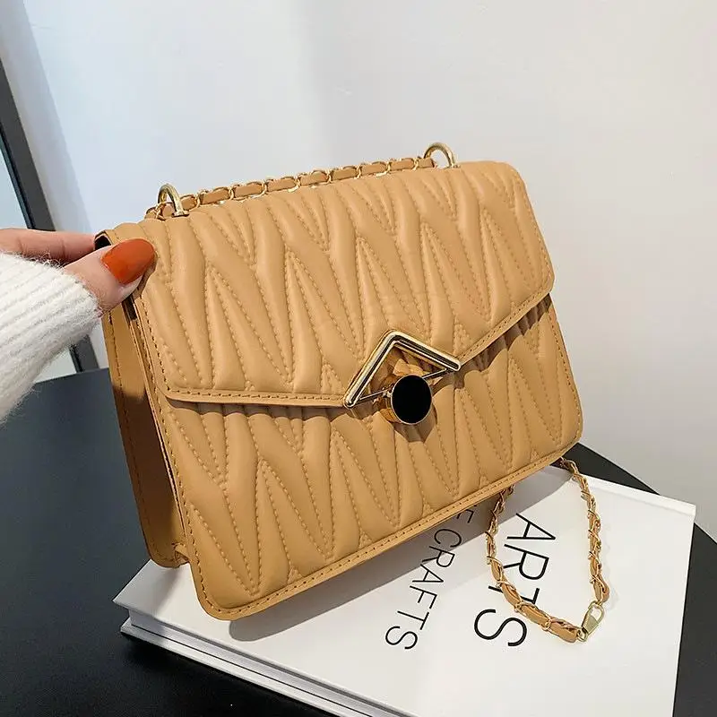 

Wholesale 2021 New Fashion Trend Chain Embossed Single Shoulder Diagonal Bag For Women