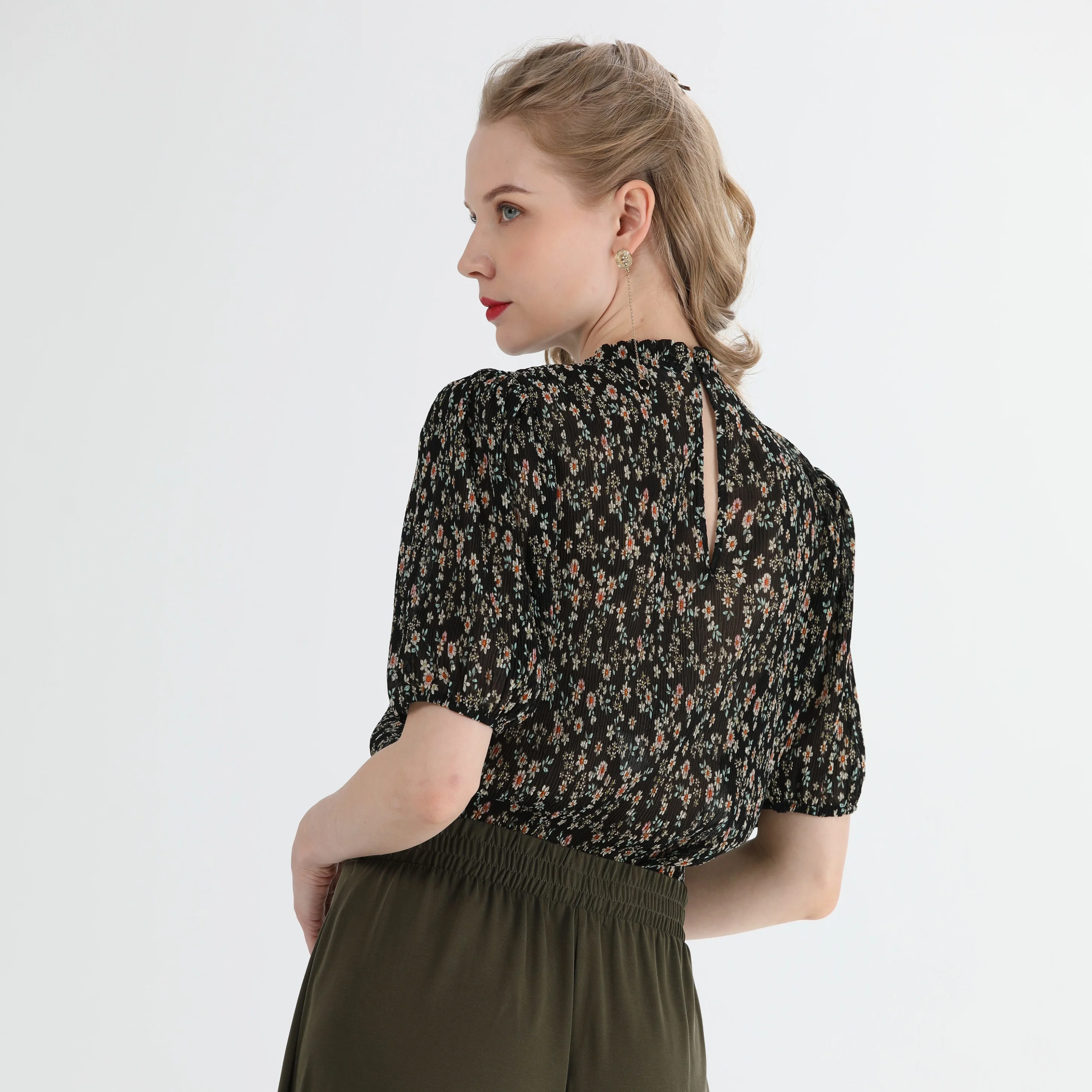 

Ladies Summer Casual Pleated Turtleneck Chiffon Women Ballon Short Sleeve Tops Blouses