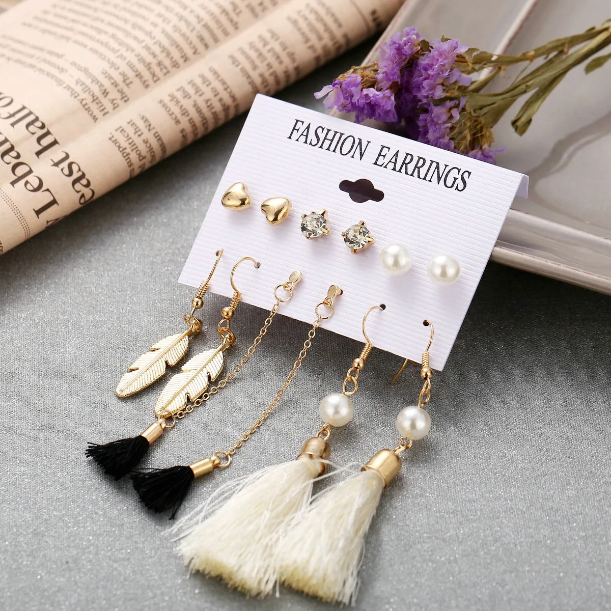 

Made of alloy and gold plated with delicate design stainless steel jewelry