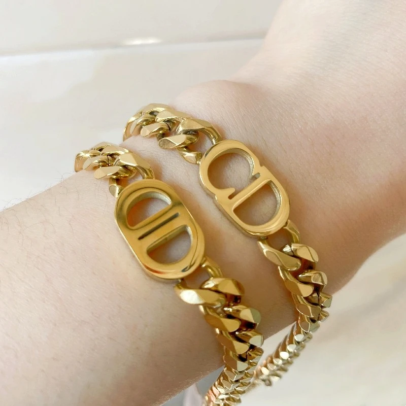 

Gold Bracelet New Arrival Fashion Women Bracelet Charms Stainless Steel CD Bracelets Necklace