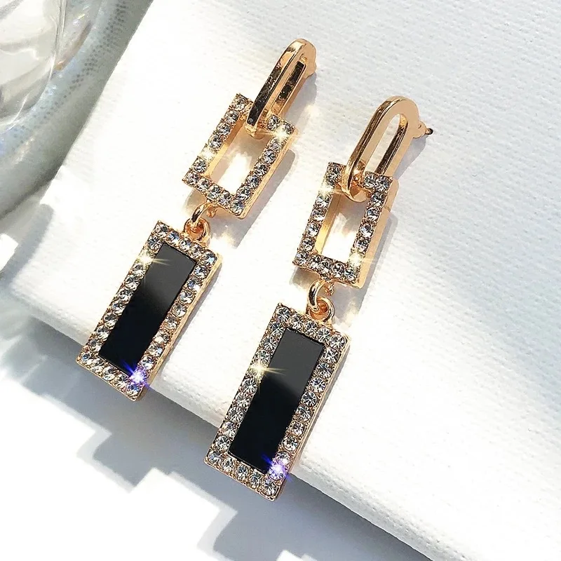 

2021 Newest Arrival Shinny Rhinestone Crystal Hanging Earrings S925 Silver Needle Geometric Rectangular Drop Earrings