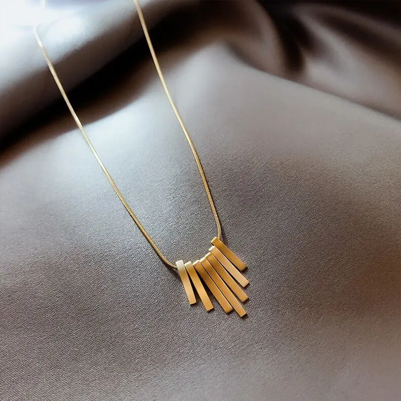 

Popular jewelry irregular design fashion chain 14K Gold Plated Stainless Steel Temperament Choker Necklace