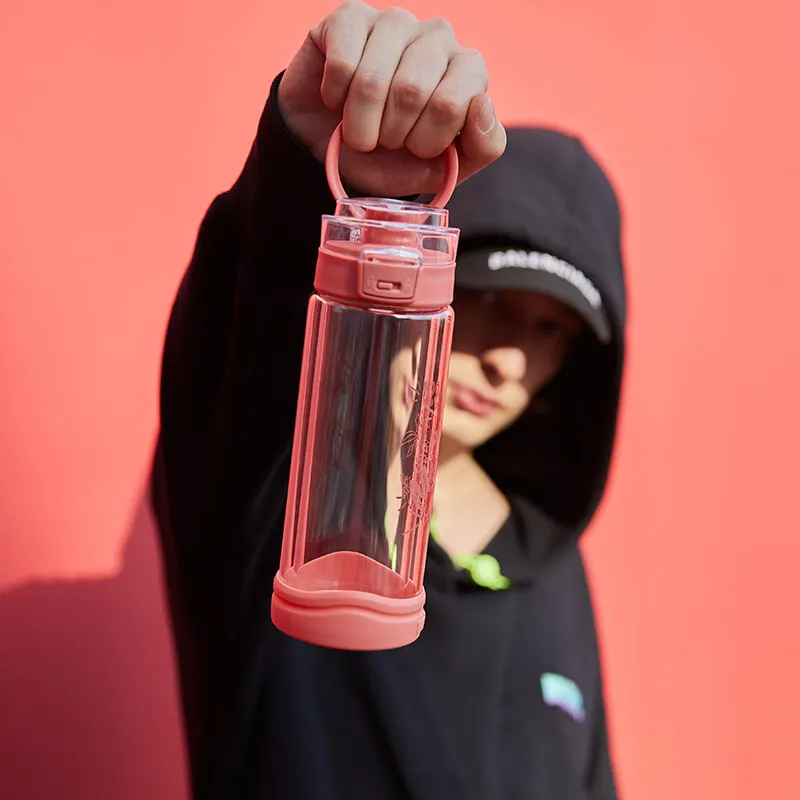 

GiNT 370ml Factory Direct Cheap Price Silicone Rubber Double Wall Glass Water Bottle with Locked Lid, Customized colors acceptable