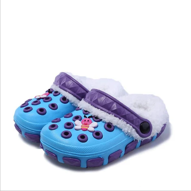 

Kids Classic Lined Clog Warm and Fuzzy Slippers, Picture colors
