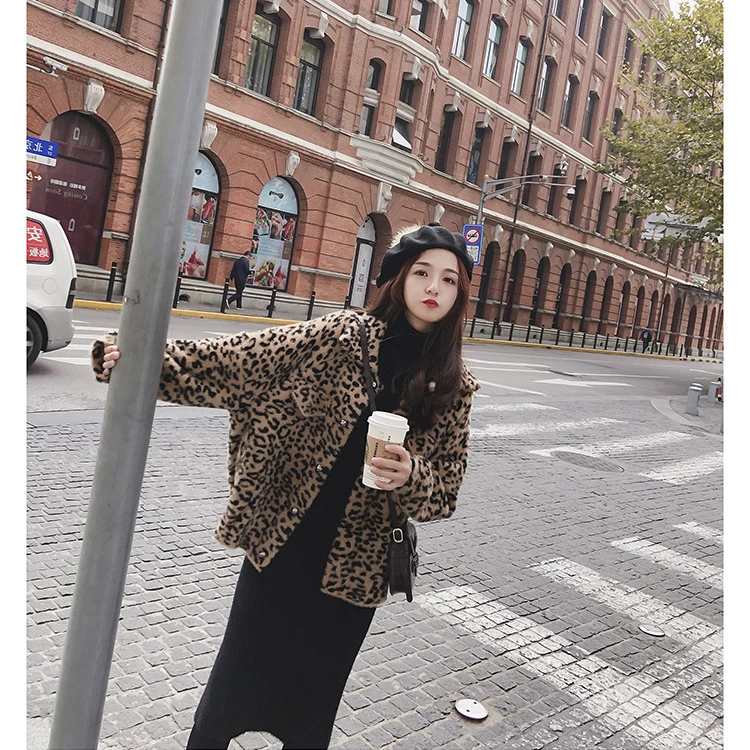 

2020 new spring and autumn long-sleeved women faux mink fur leopard print knit wear cardigan sweater