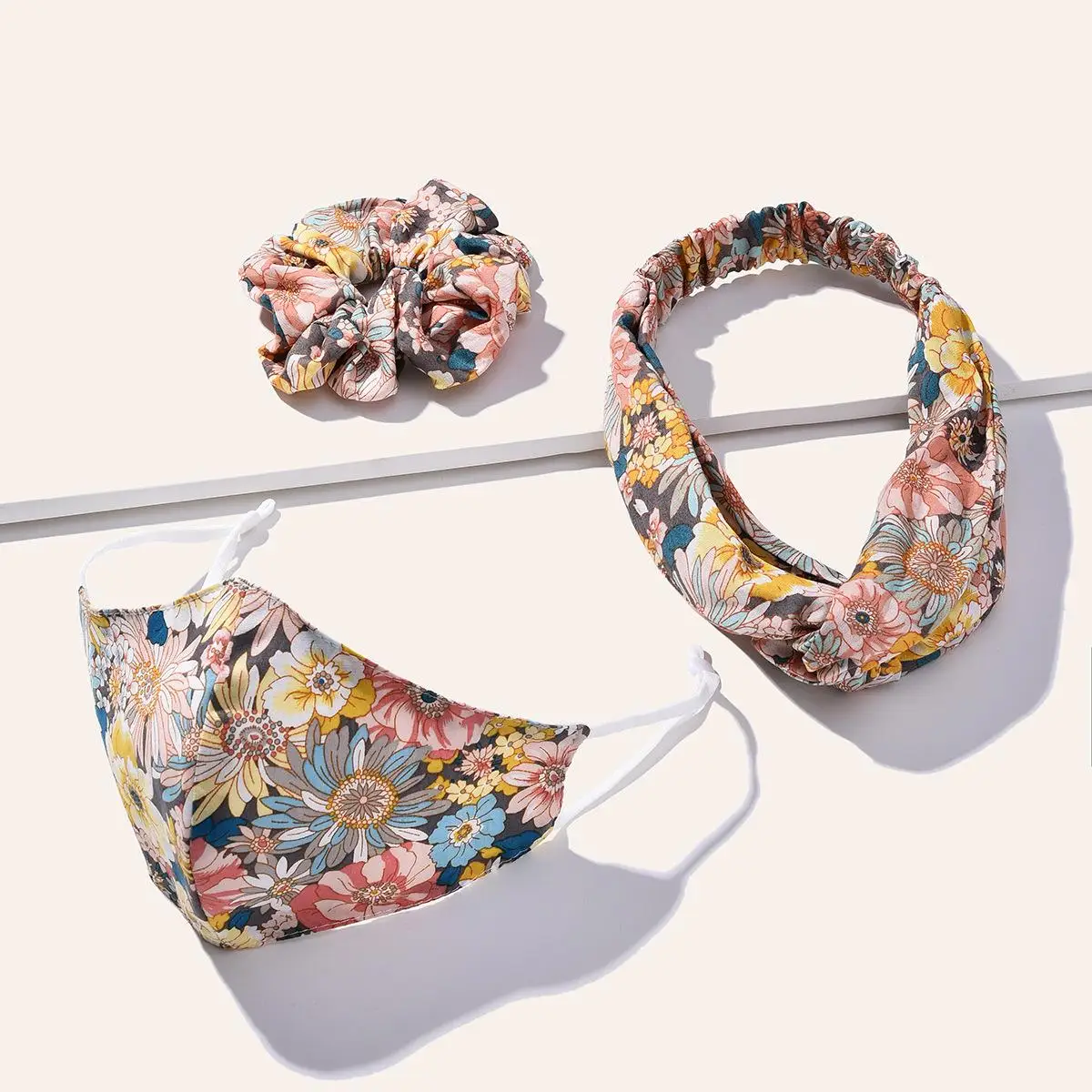 

Fashion Color Printing Button Silk Soft Mask Yoga Sports Elastic Headband Mask Set Hair Accessories, As photos