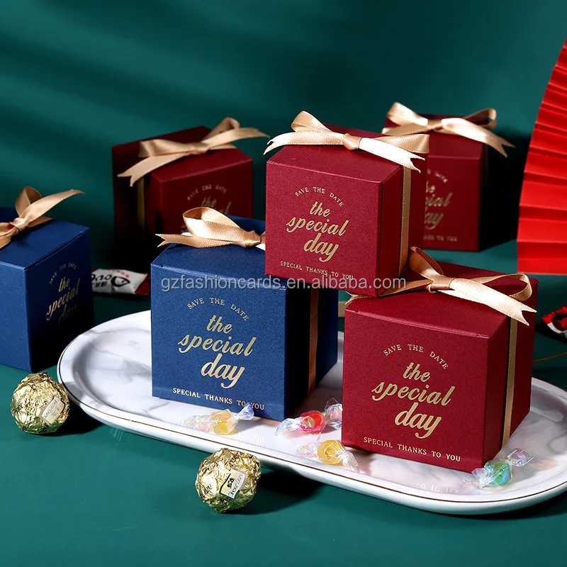 

Wholesale luxury sweet wedding gift box party packing gift candy box with ribbon for guest