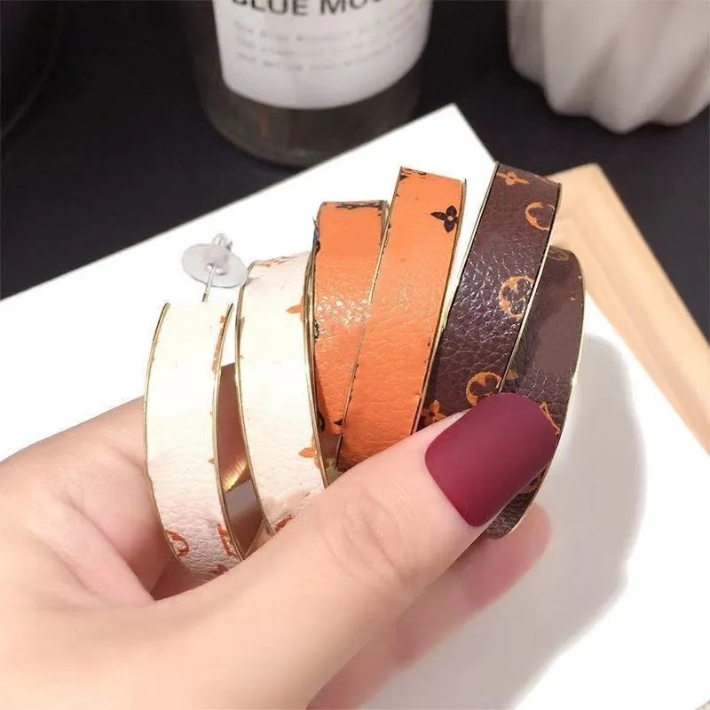 

Fashion new all-match big circle earrings leather earrings 925 silver needle earrings, Picture shows