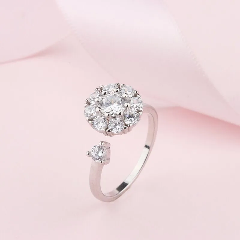 

Ruigang Luxury Diamond Magic Dancing Latest Designs Silver Plated Rotating Gemstone Wedding Rings For Girls