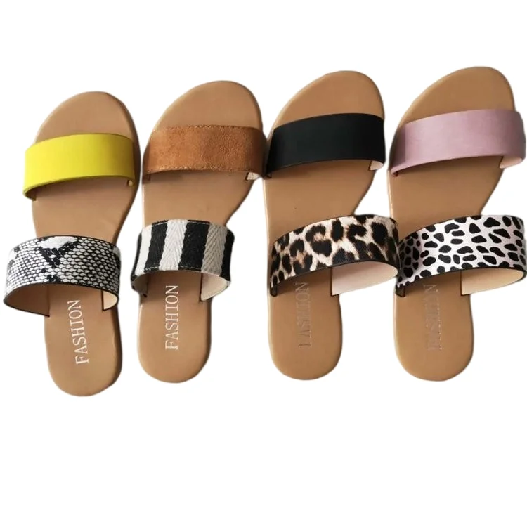 

2021 Fashionable Ladies Flat Sandals Shoes Summer Beach Women Sandals