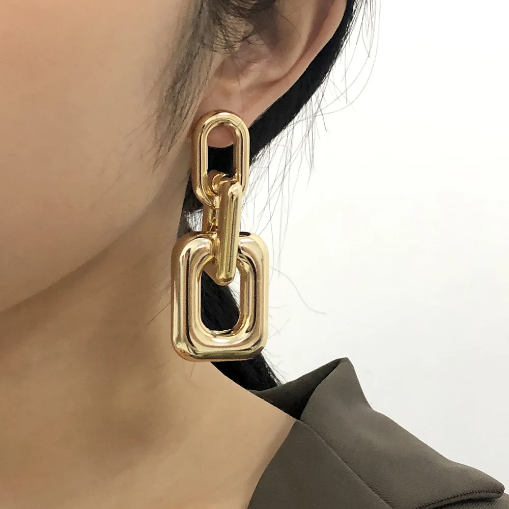 

2021 lovely style women Olong high quality earring with simple gold earrings designs with price factory directly