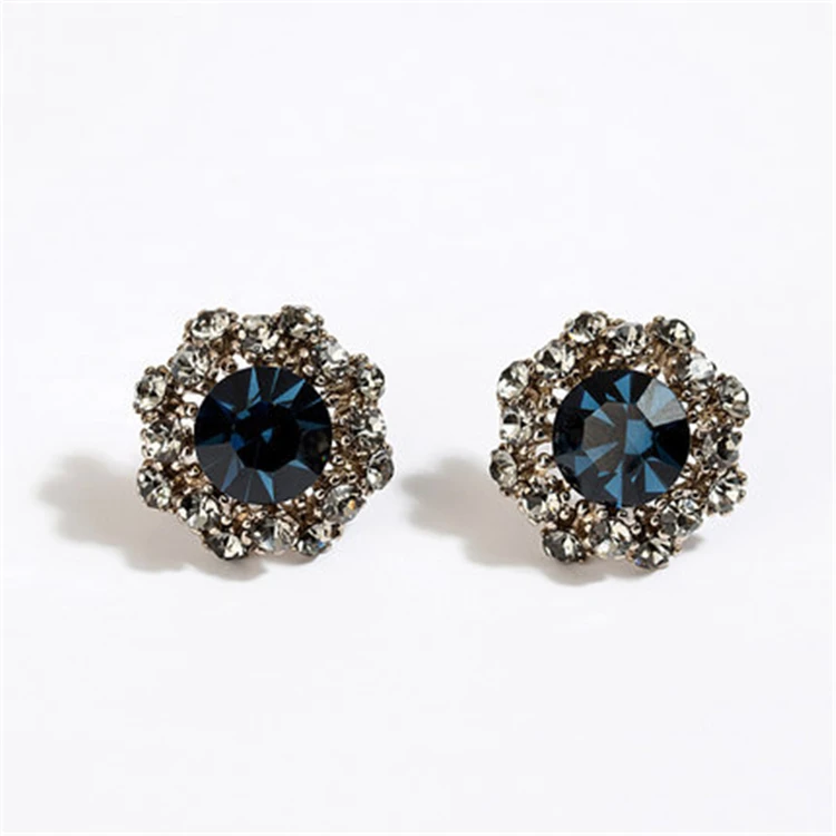 

Wholesale Fashion Simple Design Elegant Big Diamond Bling Flower Stud Earrings High Quality