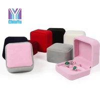 

Luxury Square Red Grey Velvet Jewelry Box for Ring Display