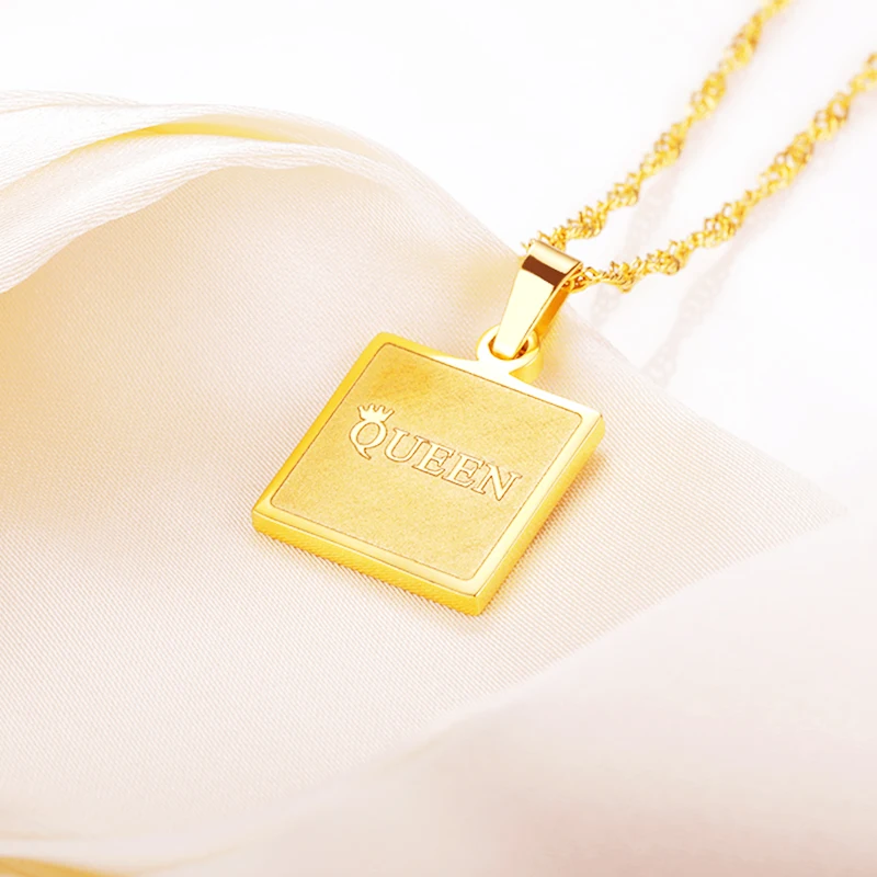 

Hot High Quality Fashion Letter Queen Pendant Necklace Custom Personalize DIY Water Wave Chain Necklace 18K Gold Stainless Steel