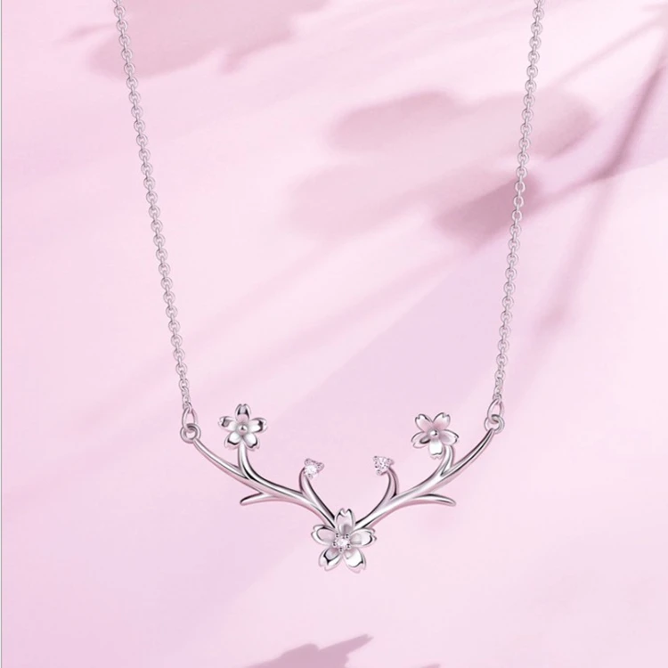 

2021 New Fawn Silver Necklace Girls Short Pink Flowers Zircon Pendant Necklace Antler Lady Clavicle Chain, Gold/silver color