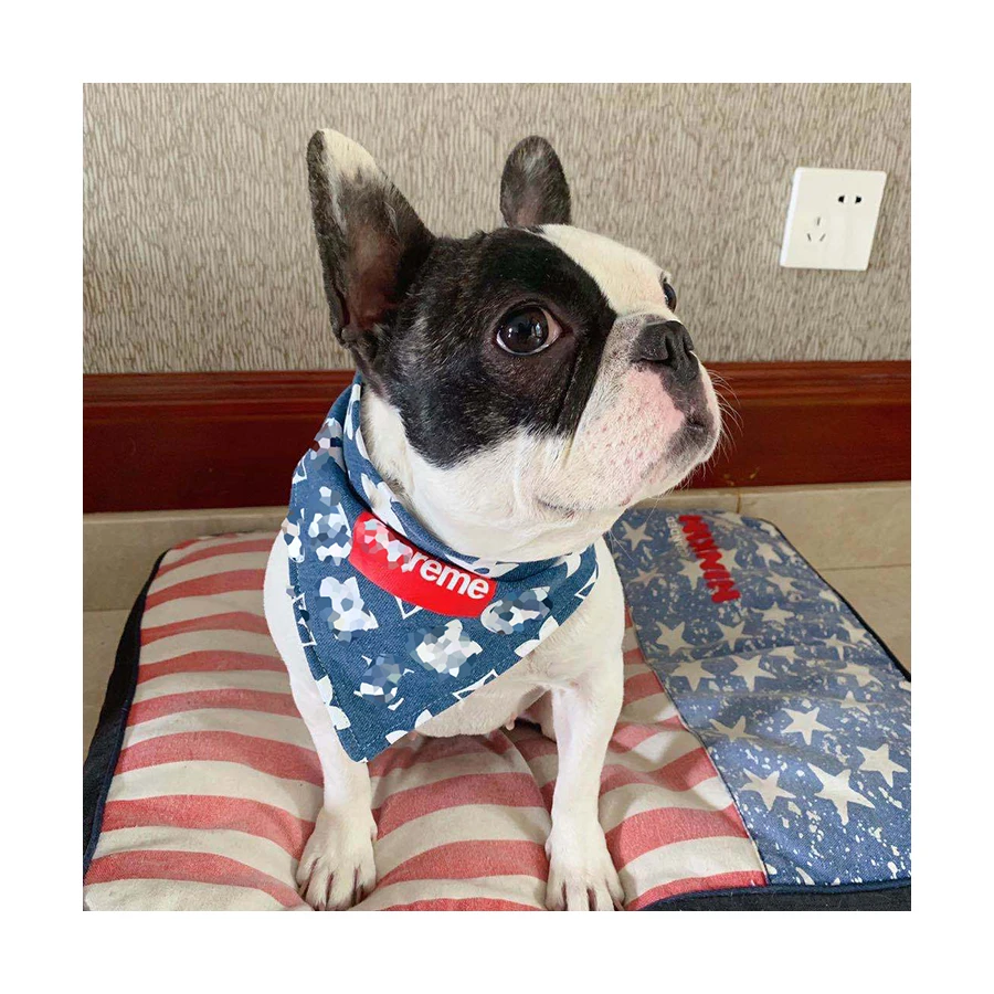 

High quality custom printed popular brand denim pet dog triangle bandana, Picture shows