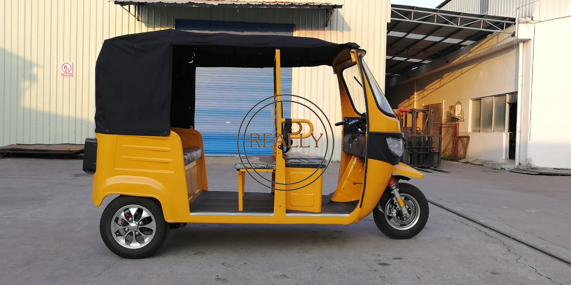 Oem Three Wheel Electric Rickshaw Tricycle Electric Tuk Tuk For Sale Passager Car On Sale Buy